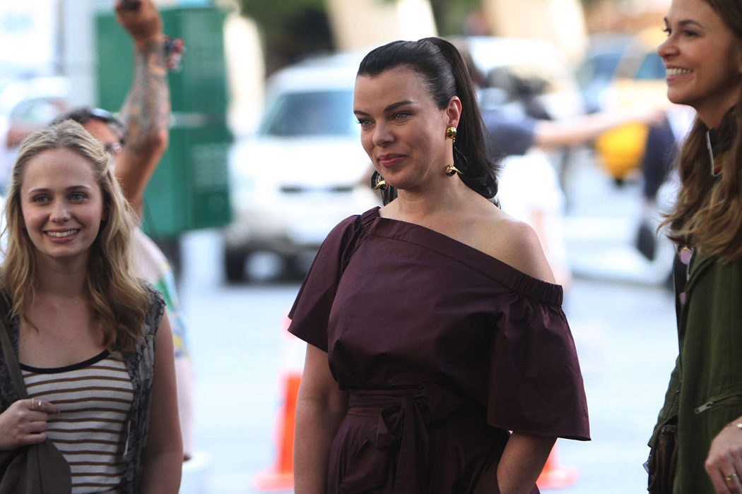 Debi Mazar