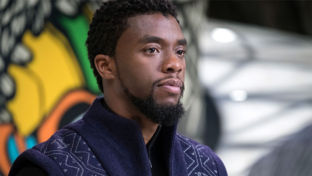 Chadwick Boseman como T'Challa