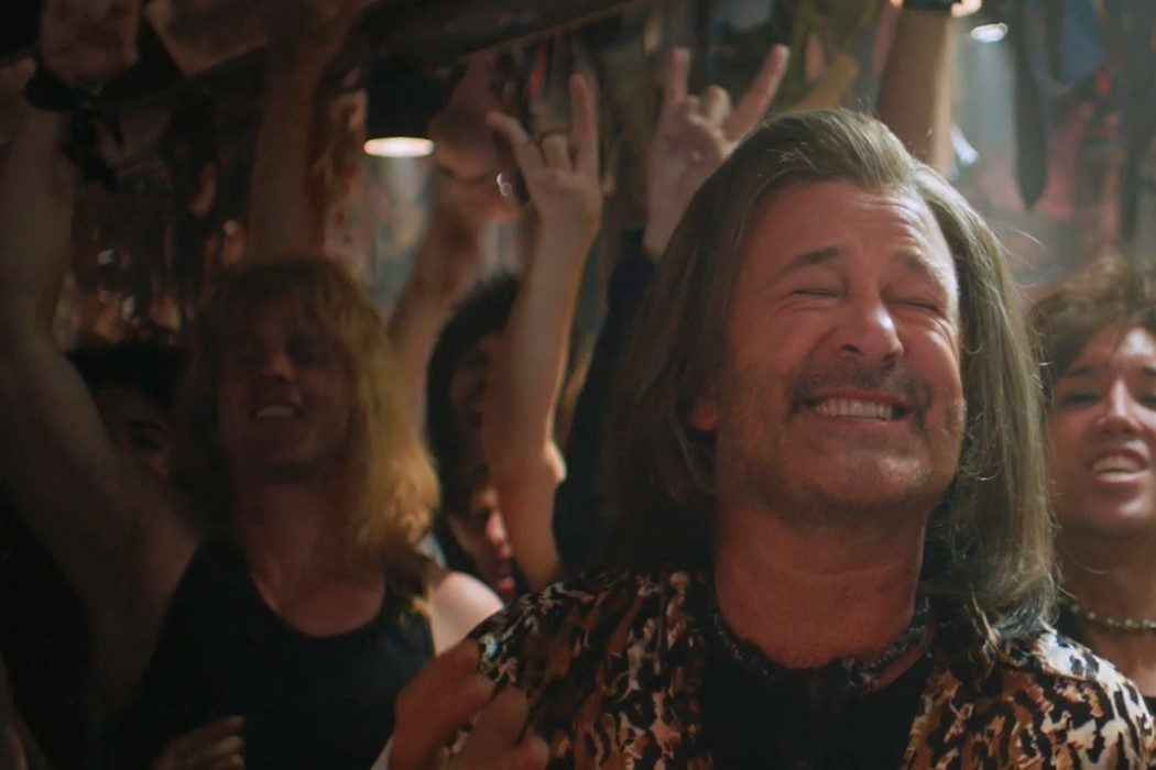 Alec Baldwin: 'Rock of Ages (La era del rock)'