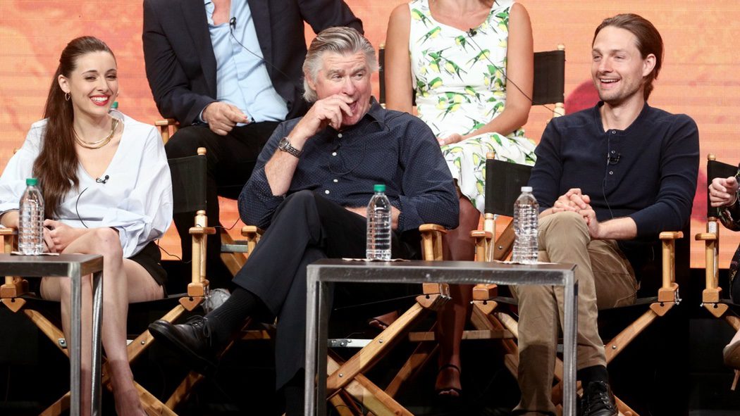 Vivien Cardone, Treat Williams y Gregory Smith