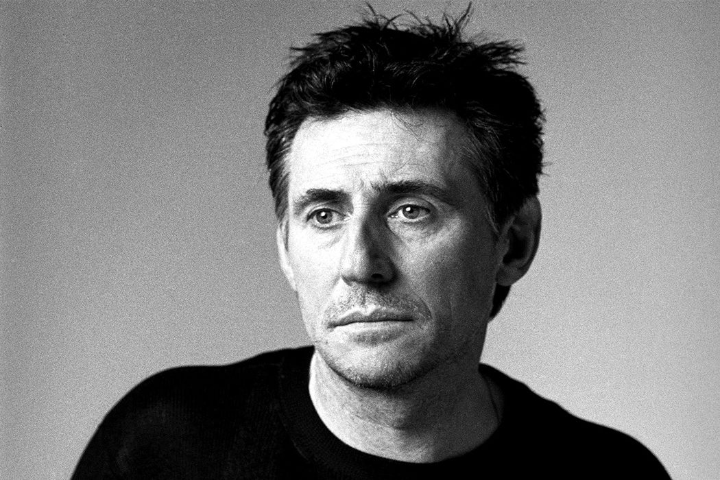 Gabriel Byrne