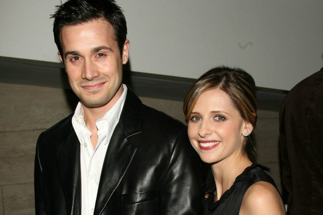 Sarah Michelle Gellar y Freddie Prinze Jr.