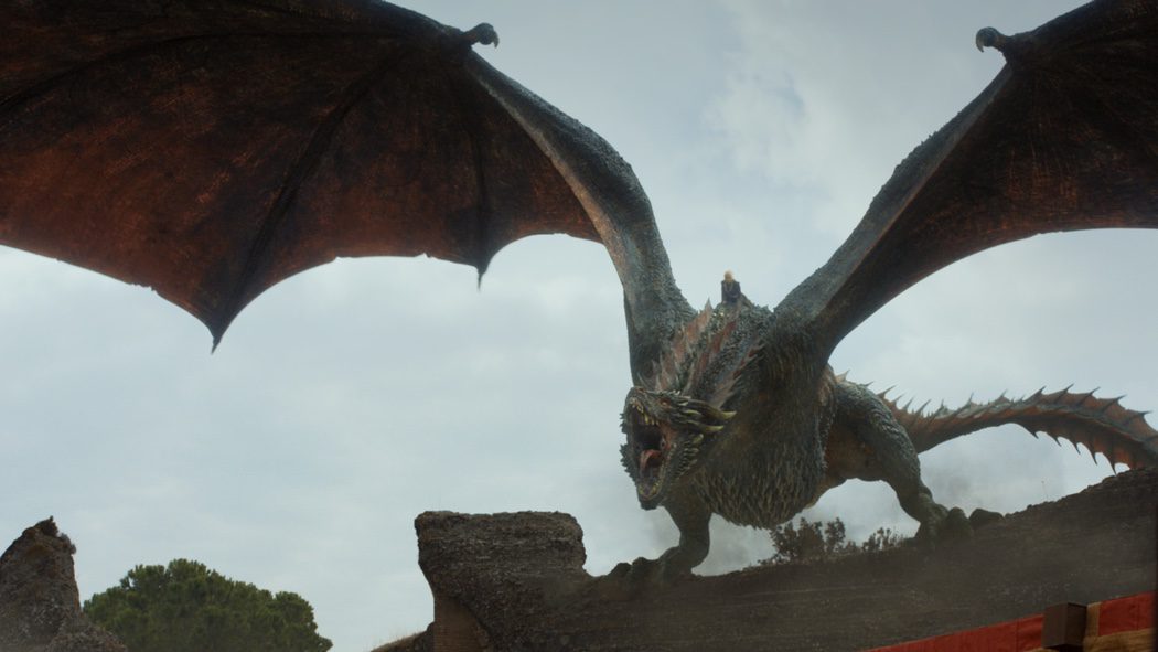 Daenerys haciendo acto de presencia con Drogon