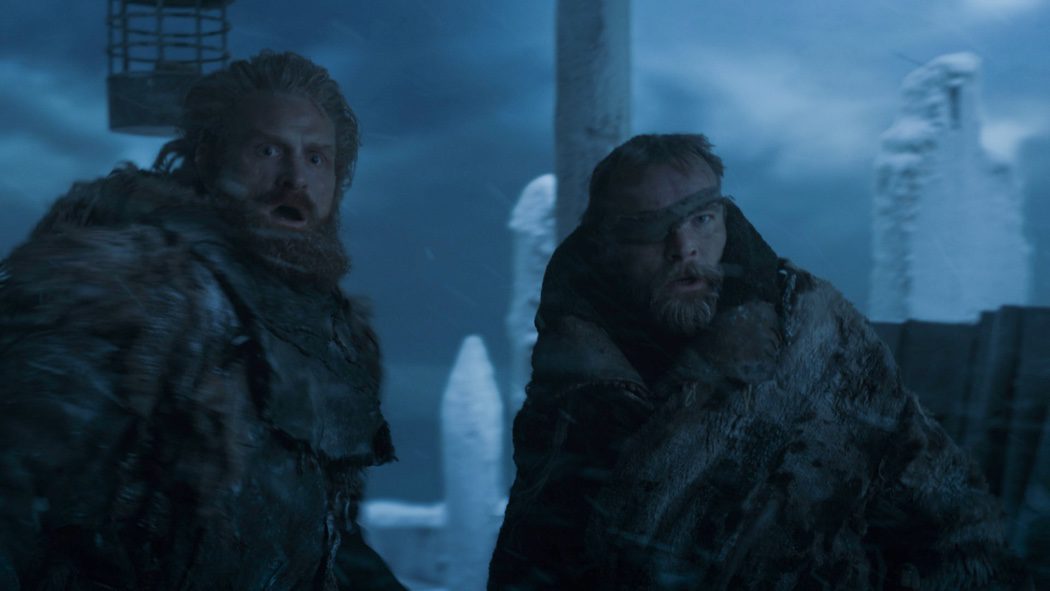 Tormund y Beric Dondarrion, atónitos ante lo que se avecina