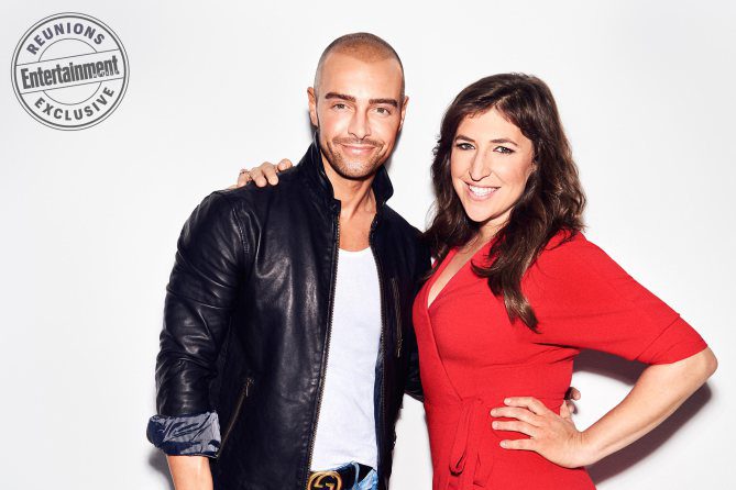 Mayim Bialik (Blossom Russo) y Joey Lawrence (Joey Russo)