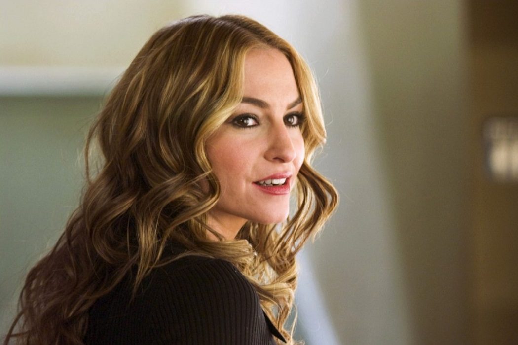 Angie Bolen (Drea de Matteo)