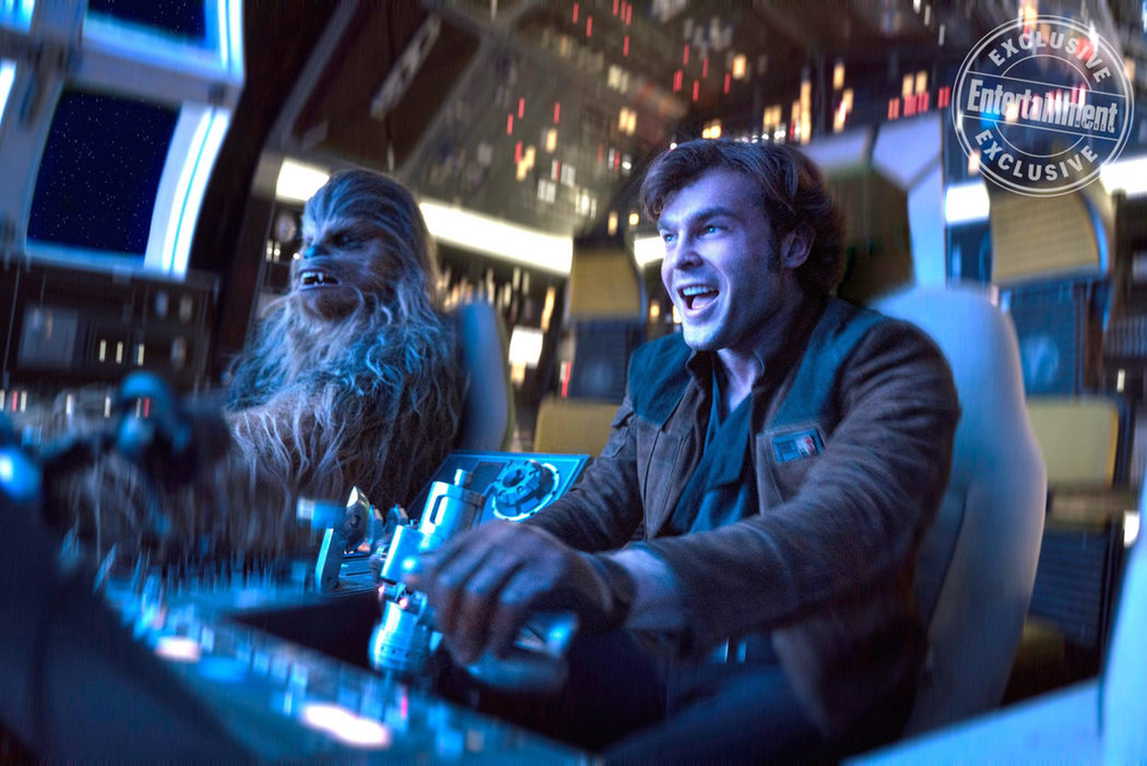 Han Solo y Chewbacca en el Halcón Milenario