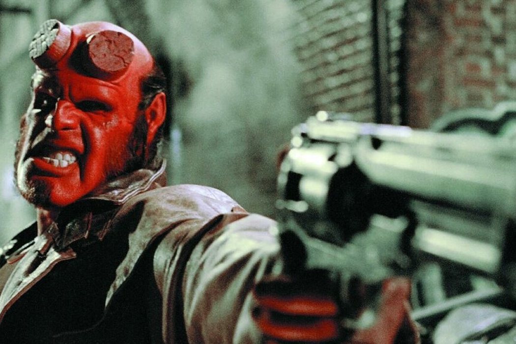 Su dedicación para convertirse en Hellboy