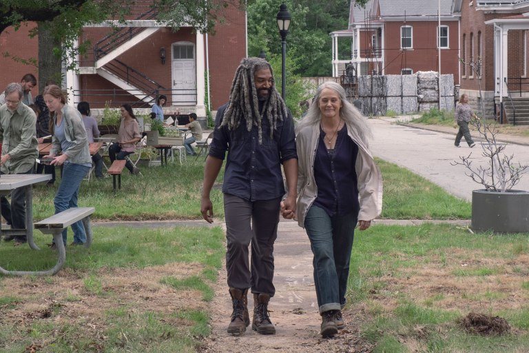 Ezekiel y Carol Peletier