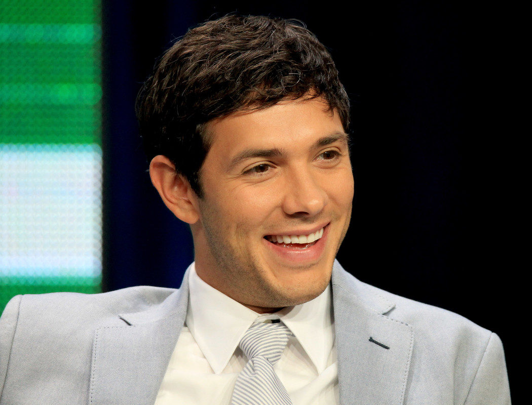 Michael Rady ('Jane The Virgin') ficha por la segunda temporada de 'UnReal'