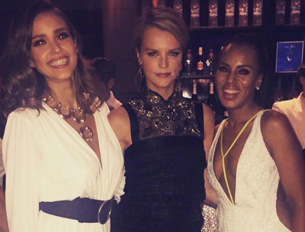 Jessica Alba de fiesta con las amigas