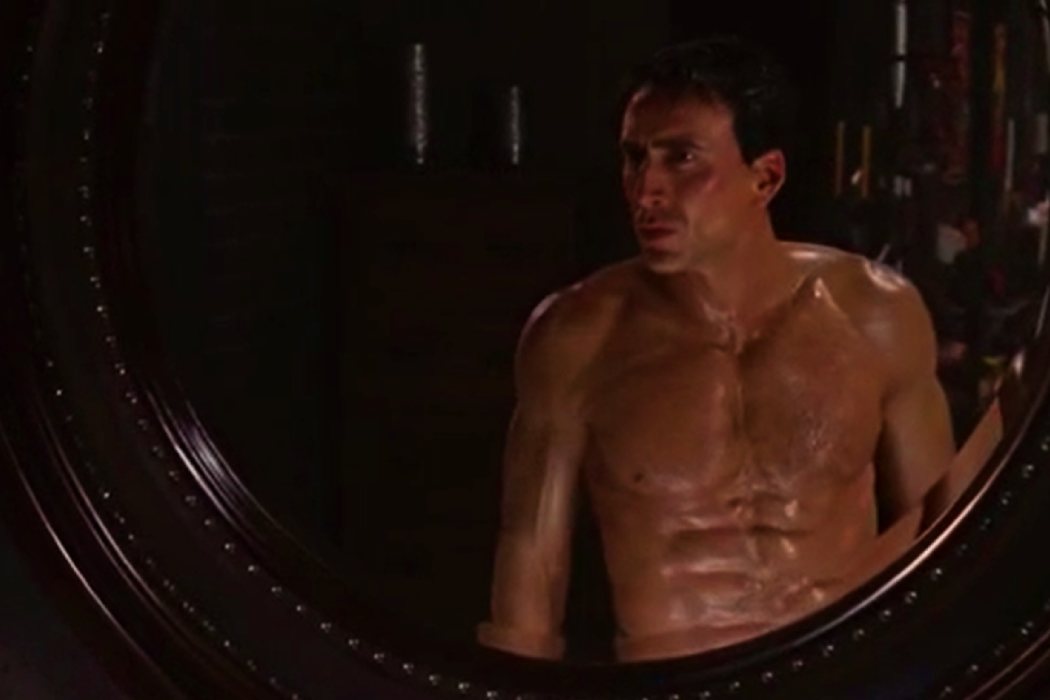 Los abdominales falsos de Nicolas Cage en 'Ghost Rider'