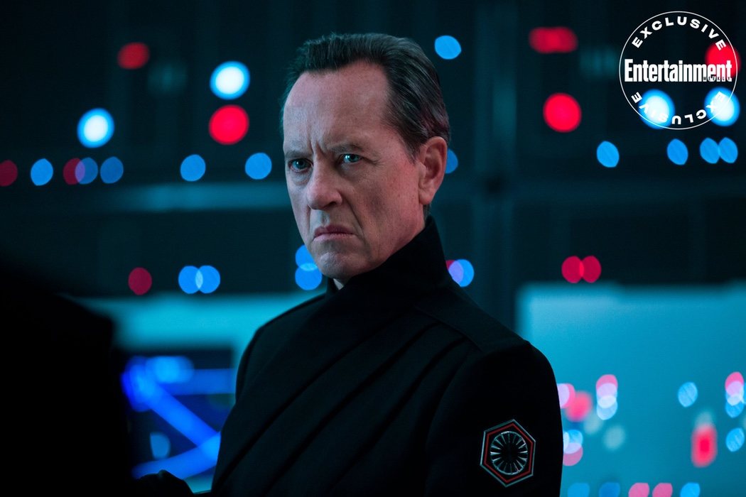 General Pryde (Richard E. Grant) el nuevo villano de la Primera Orden