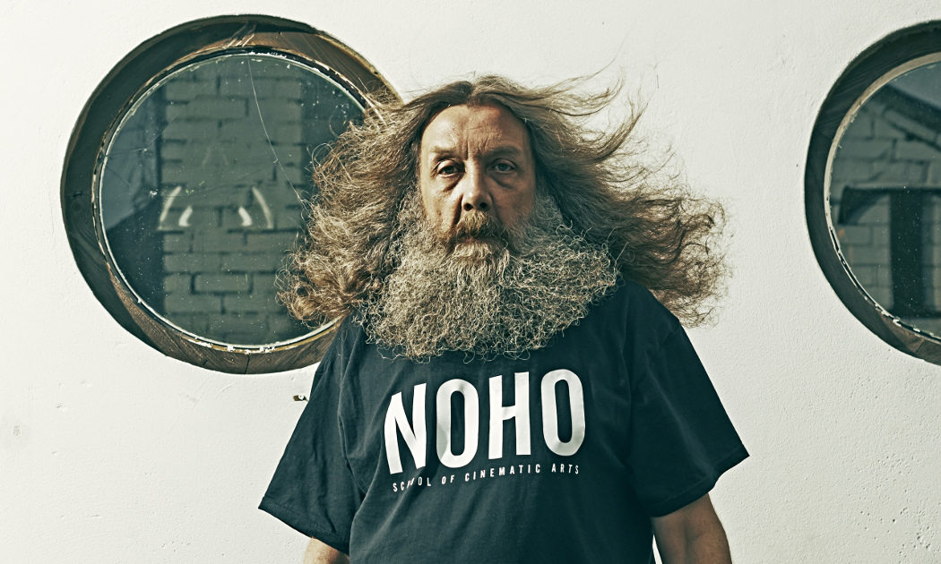 Alan Moore pidió retirar su nombre de los créditos de la película