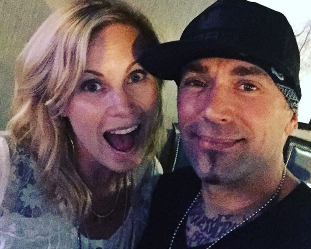 Catherine Sutherland y Jason David Frank