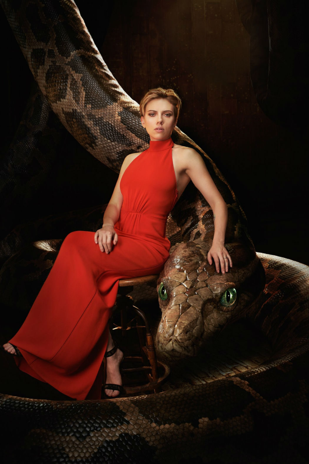 Scarlett Johansson y Kaa