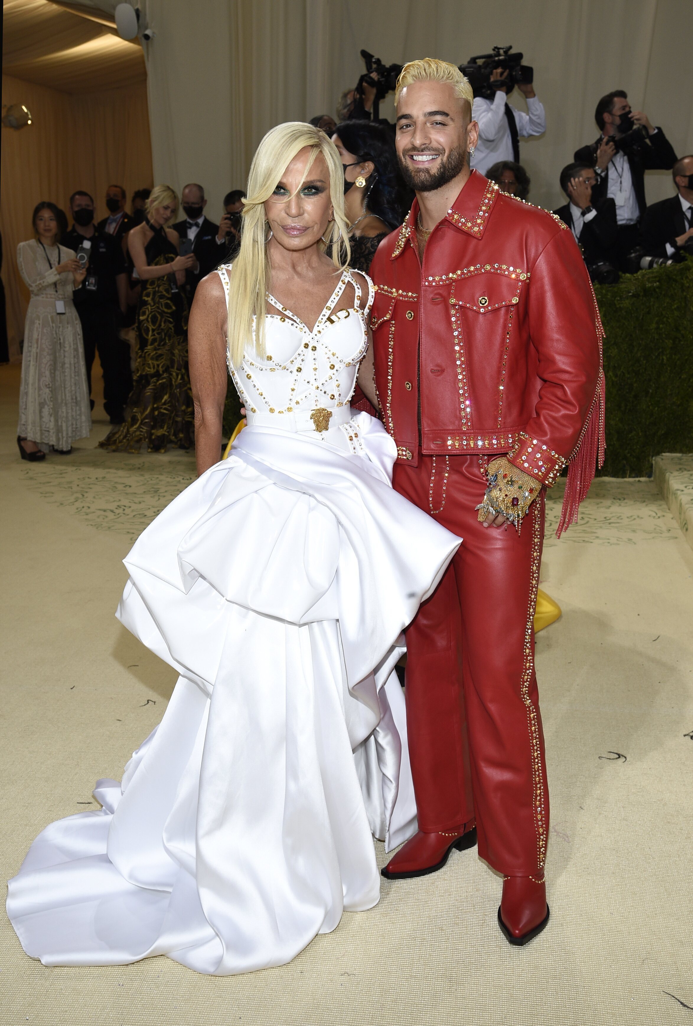 Donatella Versace y Maluma