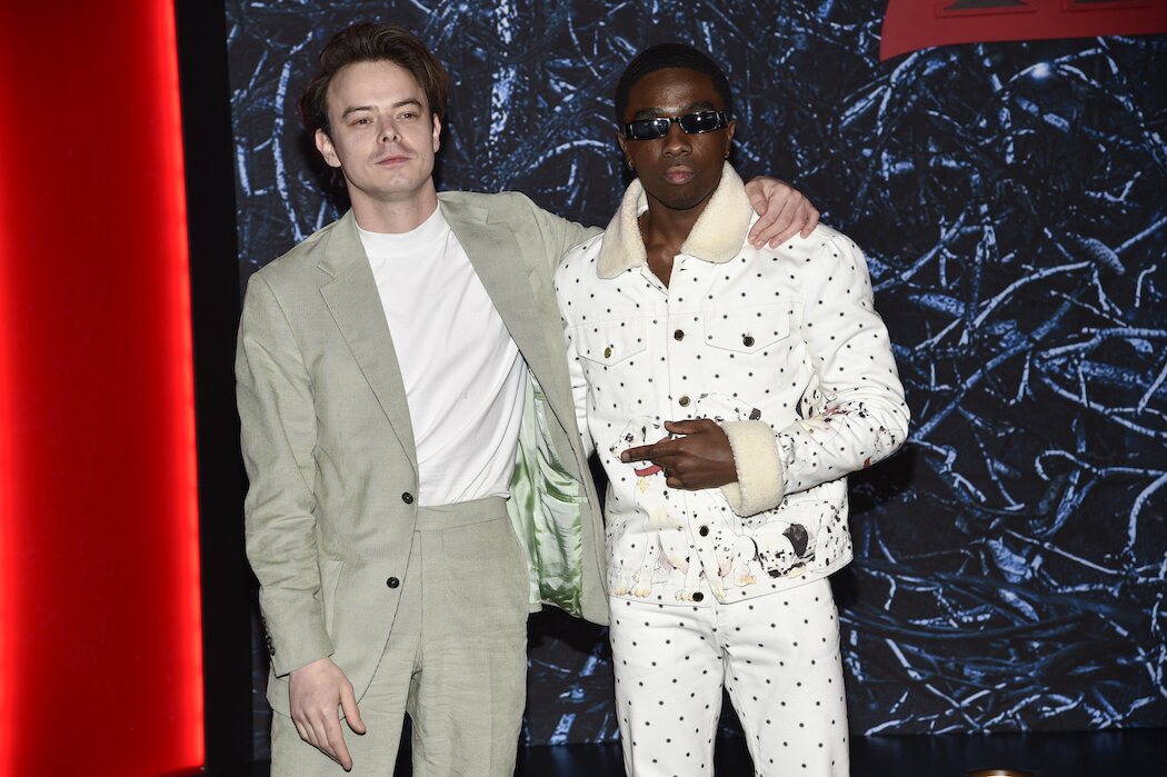 Charlie Heaton y Caleb McLaughlin