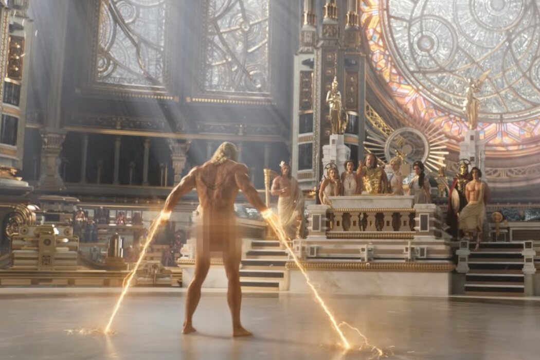 Reacción igualitaria a Thor desnudo