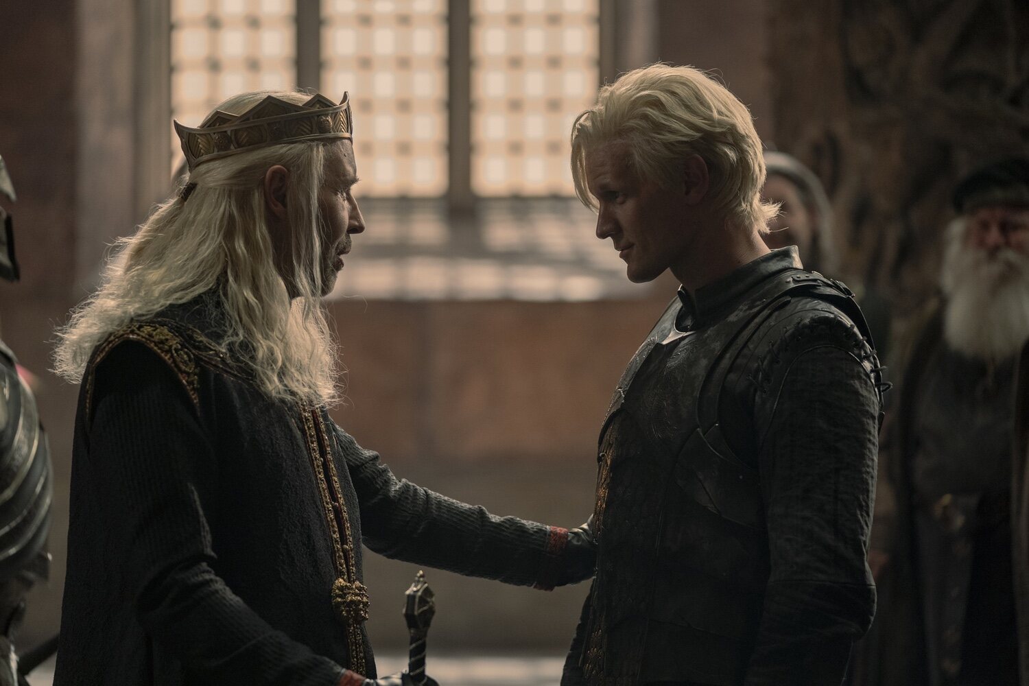 Viserys Targaryen y Daemon Targaryen en el 1x04 de 'La Casa del Dragón'