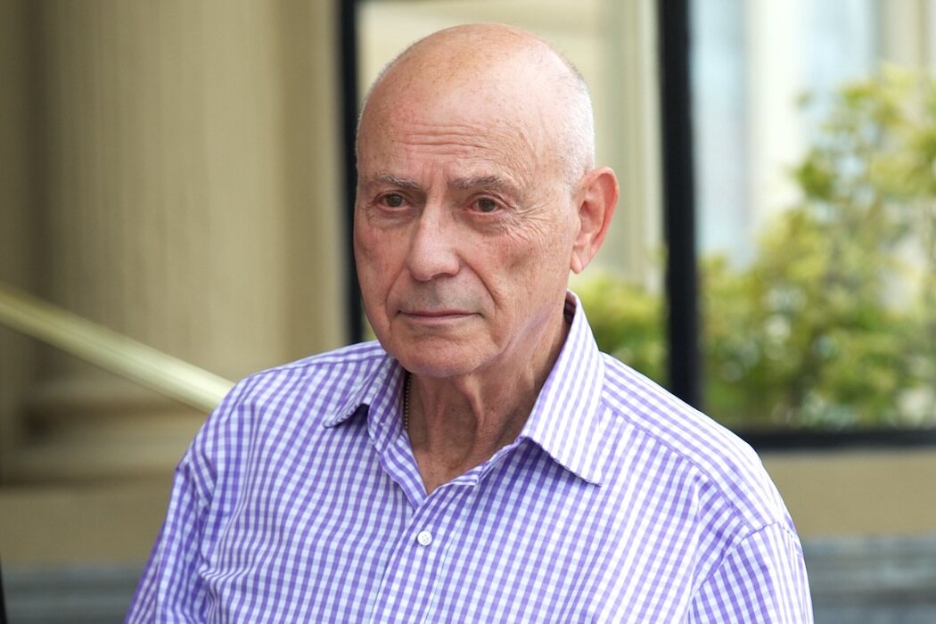 Alan Arkin