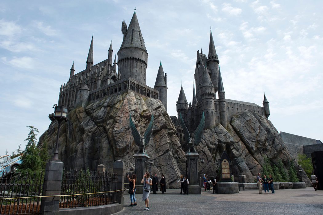 Castillo de Hogwarts en el parque de 'Harry Potter' en Hollywood