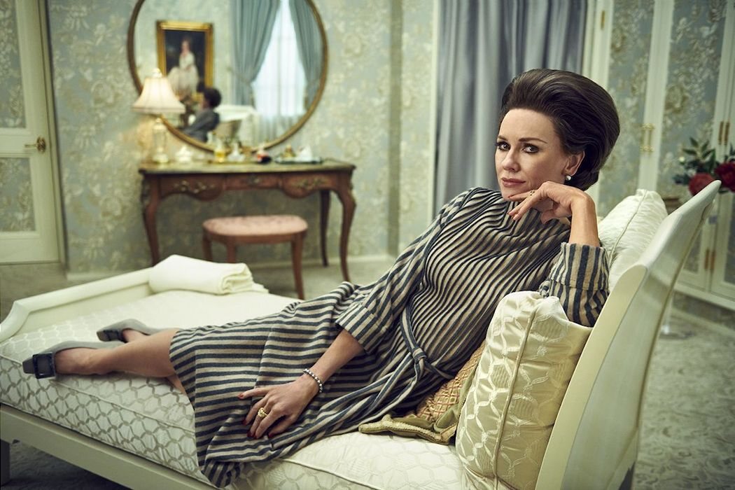 Naomi Watts como Babe Paley