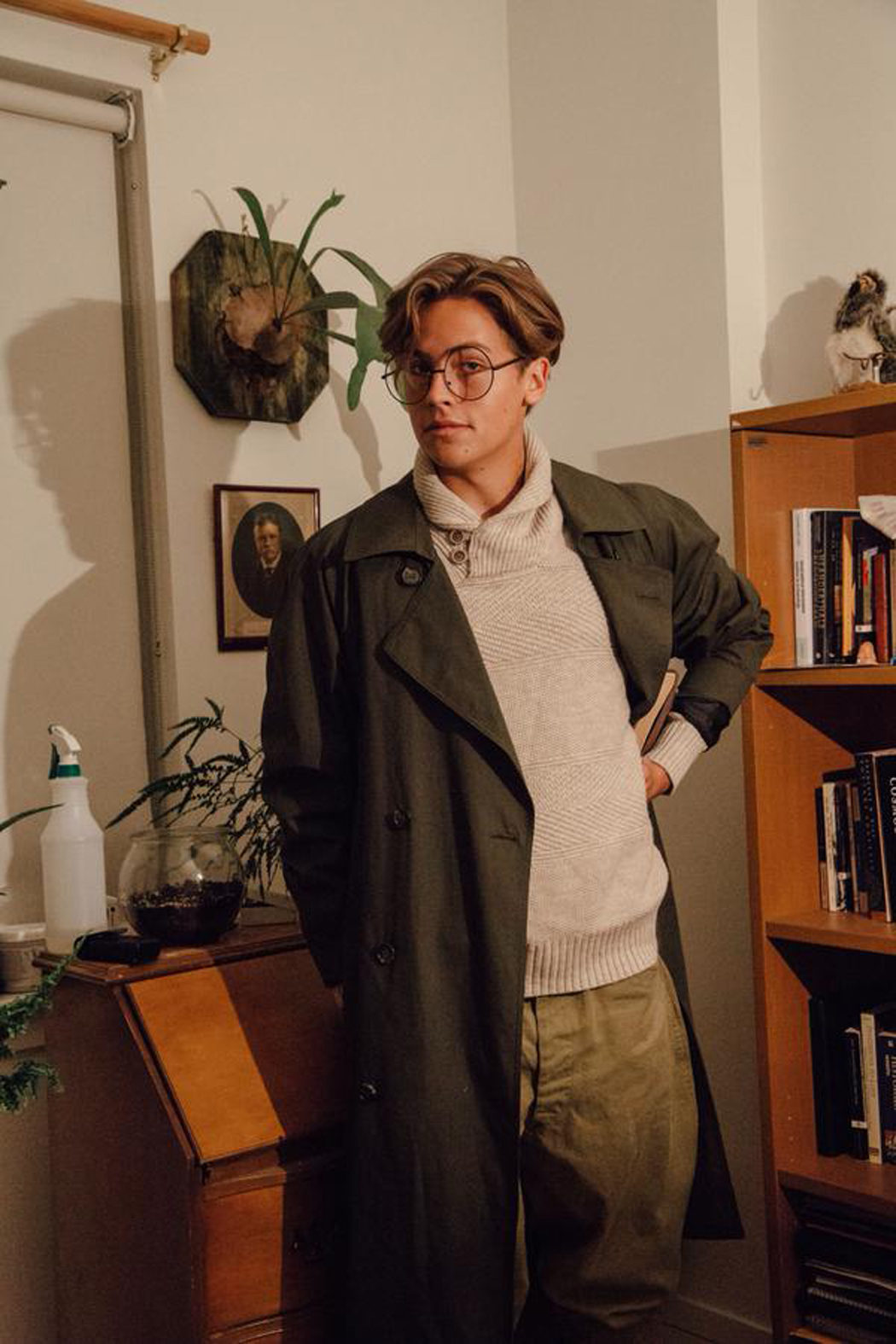 Cole Sprouse se disfraza de Milo Thatch