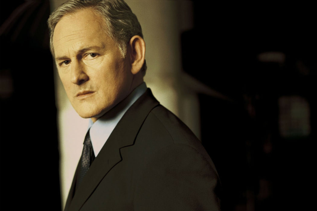 Victor Garber (Jack Bristow)