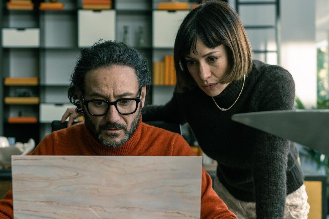 'El refugio atómico' - Álex Pina, Esther Martínez Lobato