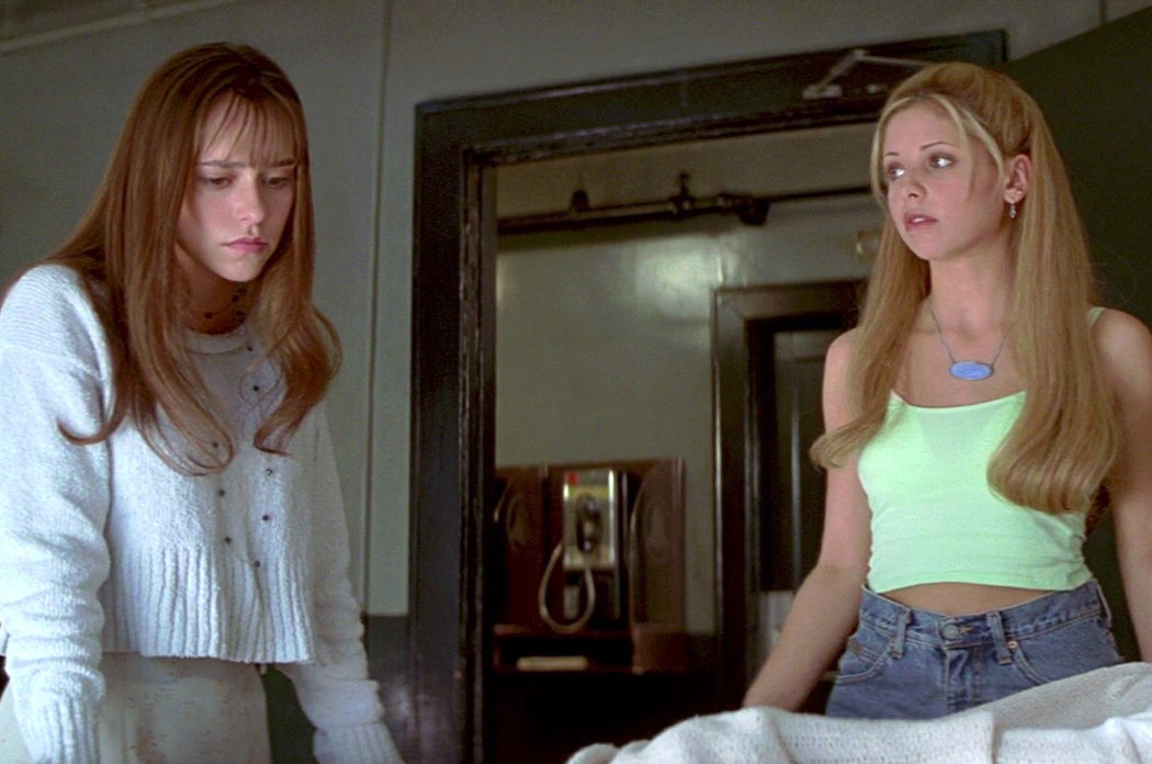 Sarah Michelle Gellar vs. Jennifer Love Hewitt