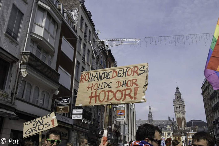 Hasta a las manifestaciones ha llegado Hodor