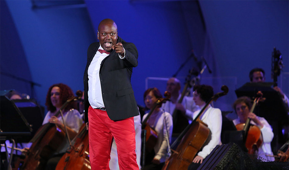 Tituss Burgess deslumbró como el cangrejo Sebastián