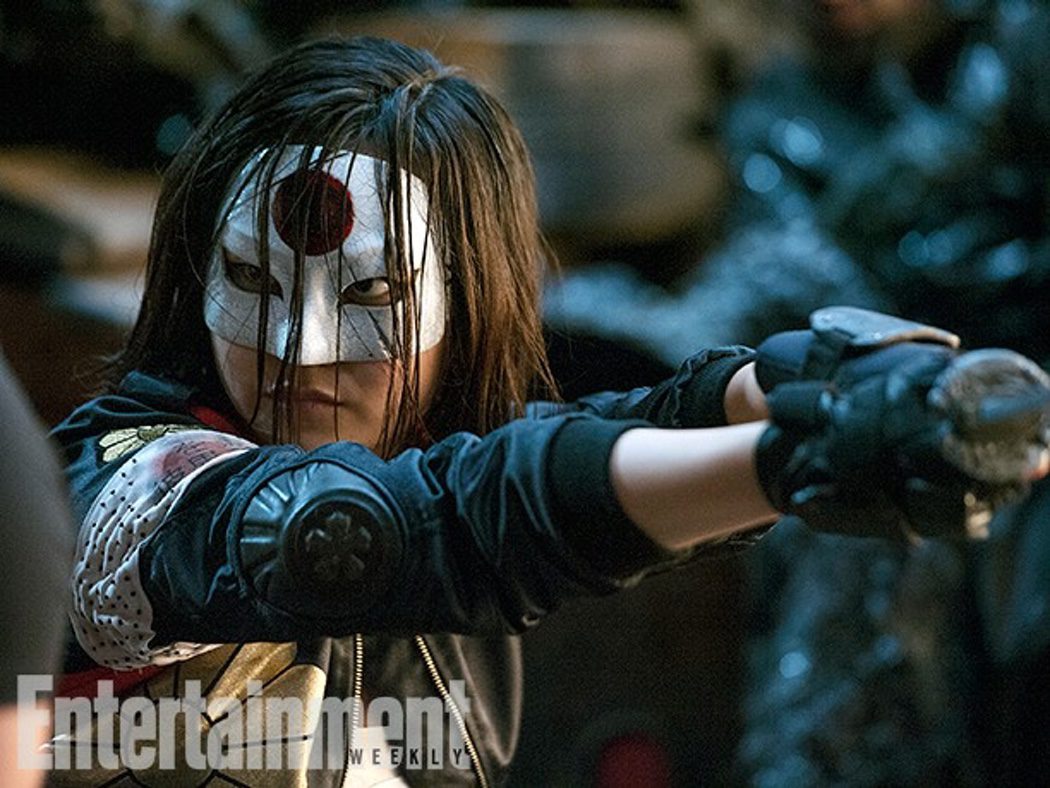 Karen Fukuhara como Katana, miembro del 'Escuadrón Suicida'