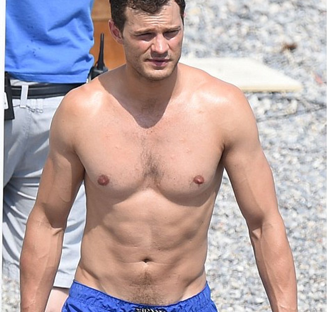 Jamie Dornan enseña cuerpazo en el set de 'Cincuenta sombras liberadas'