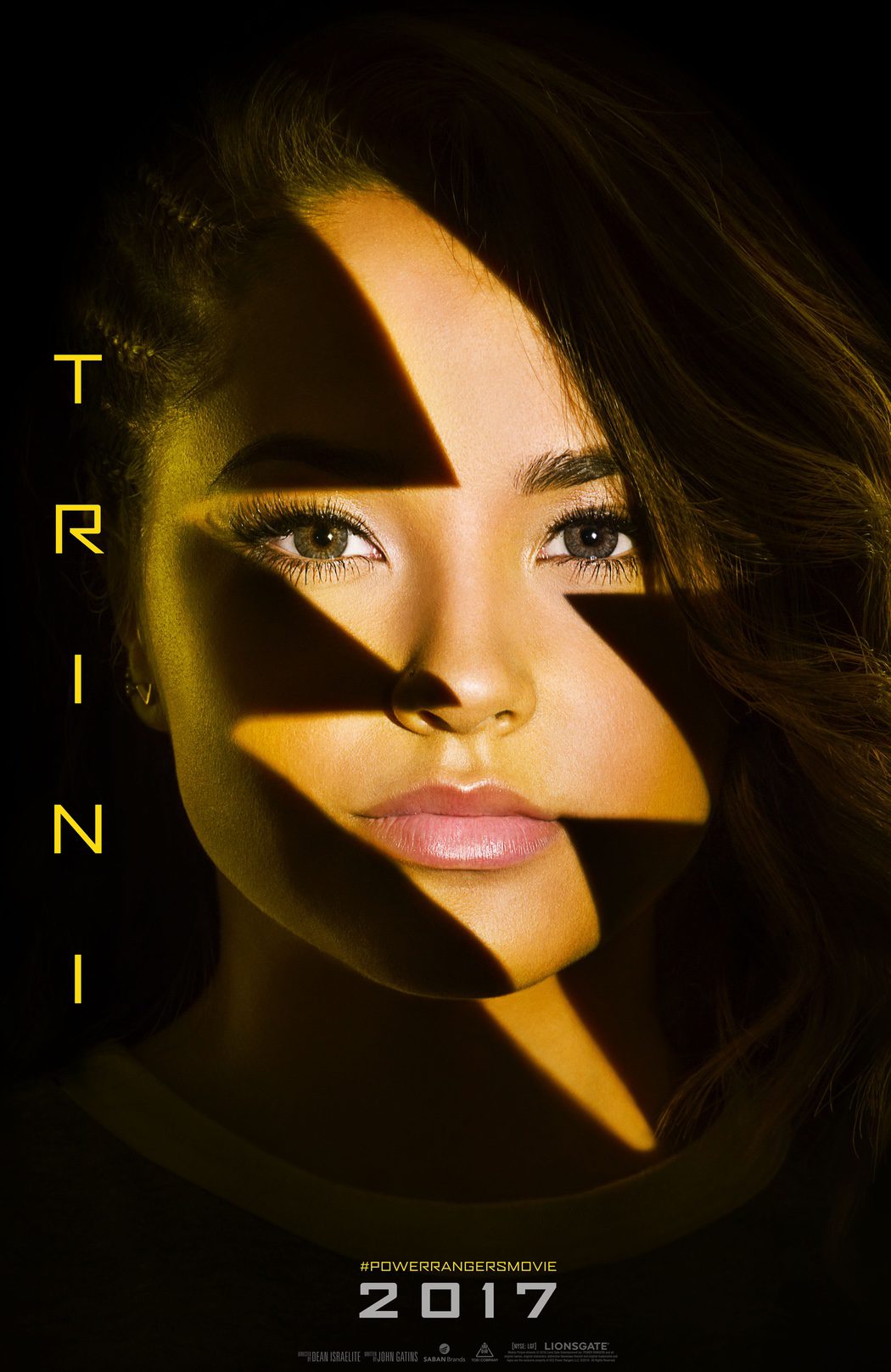 Trini: Ranger Amarilla interpretada por Becky G.