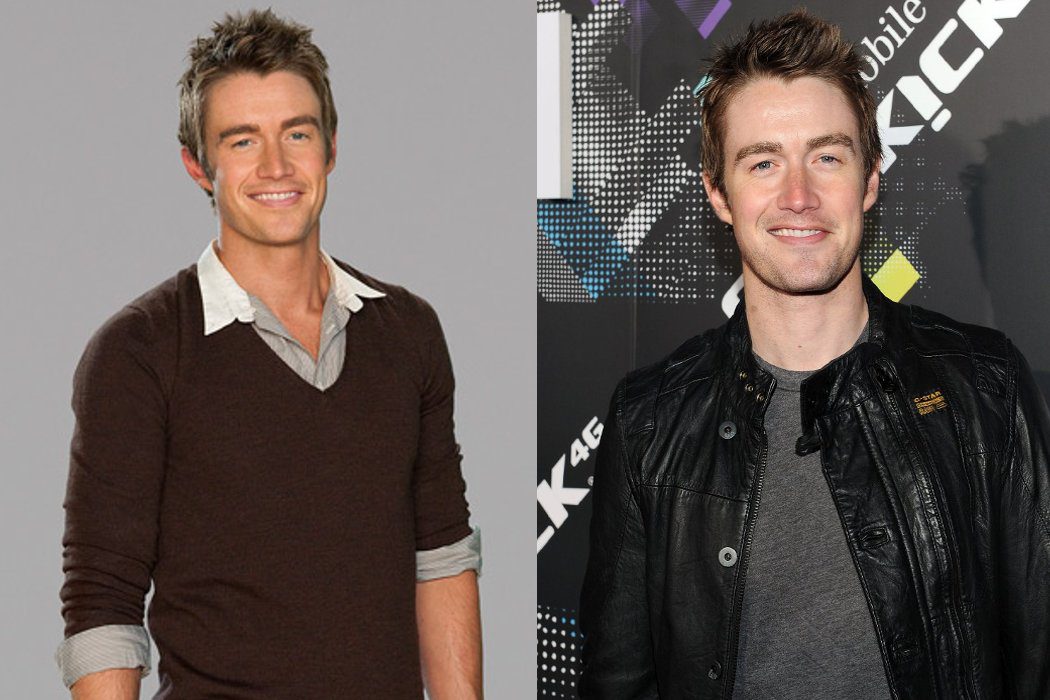 Robert Buckley (Clay Evans)