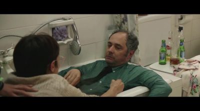 Clip Fiestas que se van de las manos 'No culpes al karma de lo que te pasa por gilipollas'