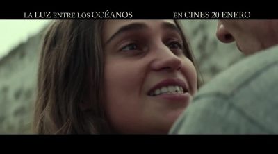 Spot español 'La luz entre los océanos'