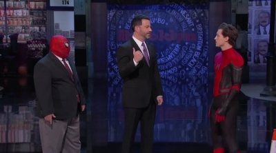 Tom Holland aparece en 'Jimmy Kimmel Live!' con el traje de Spider-Man