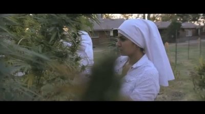 Tráiler 'Breaking Habits'