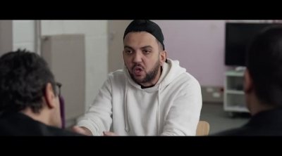 Tráiler 'New Bizz in the Hood !'