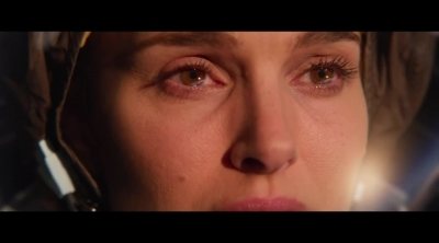 Tráiler 'Lucy in the sky' VO