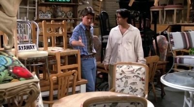 Clip 'Friends': Joey y Chandler van a comprar una mesa