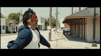 'Weapons' tráiler en español #2