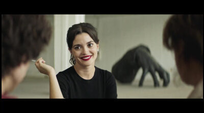 Tráiler VOSE 'Soñando con leones'