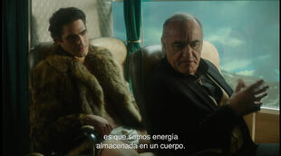 Tráiler 'Emergency Exit'