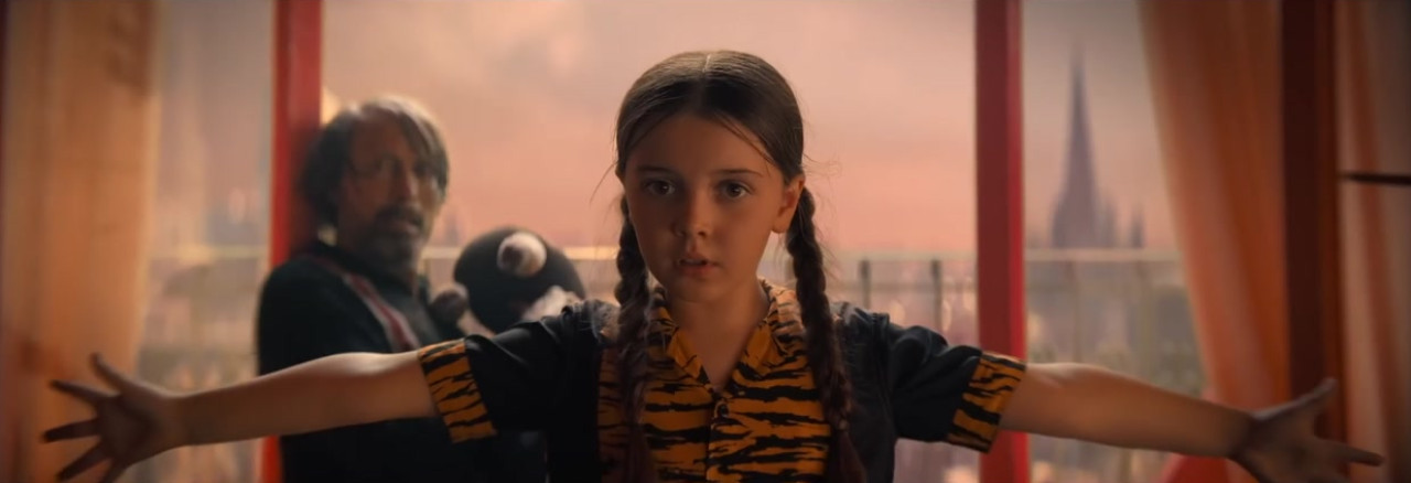 Tráiler 'Dust Bunny' (2025)