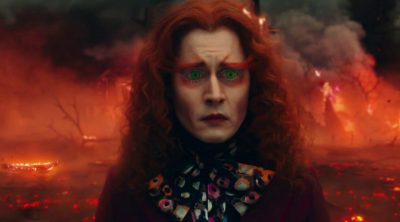 Teaser español 'Alicia a través del espejo'