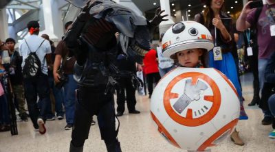 Adorable niña disfrazada de BB8 en la WonderCorn 2016